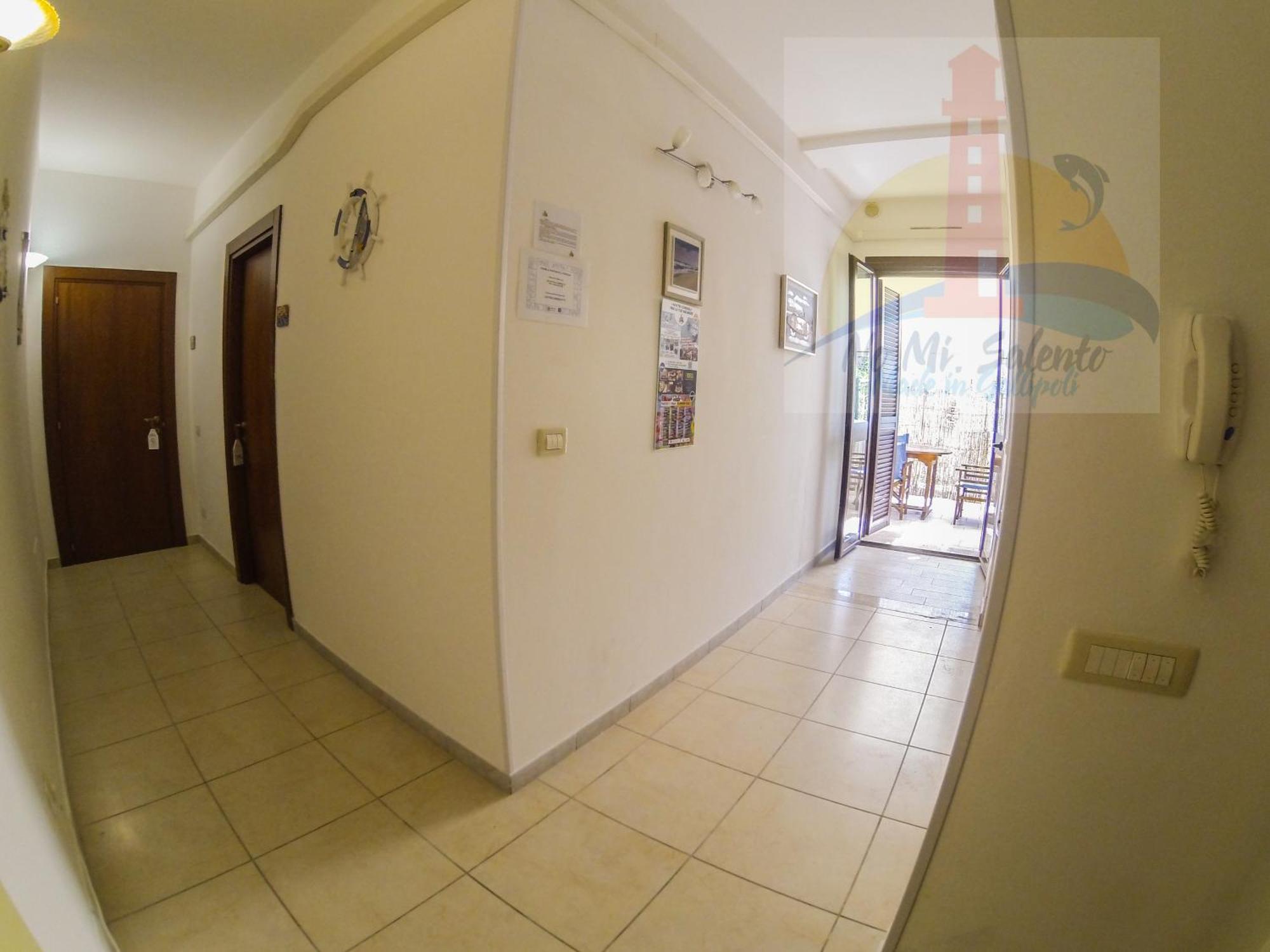 Rooms & Apartments La Spiaggia - غالّيبولي المظهر الخارجي الصورة