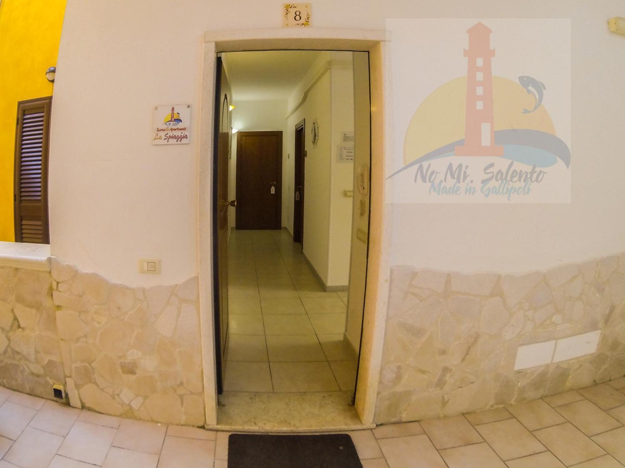 Rooms & Apartments La Spiaggia - غالّيبولي المظهر الخارجي الصورة
