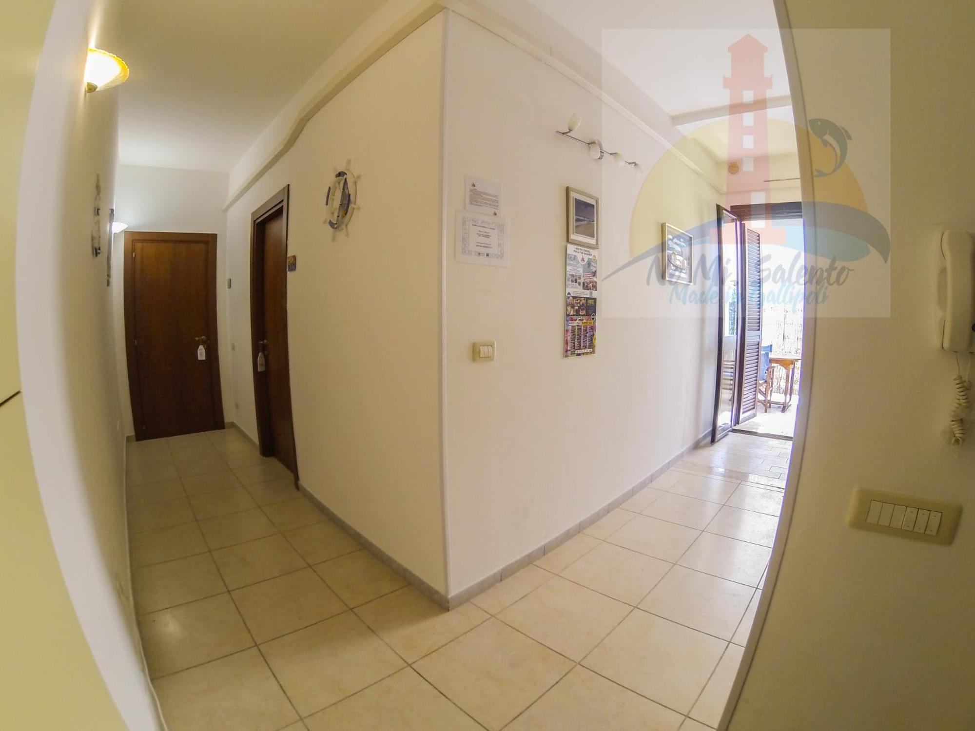 Rooms & Apartments La Spiaggia - غالّيبولي المظهر الخارجي الصورة