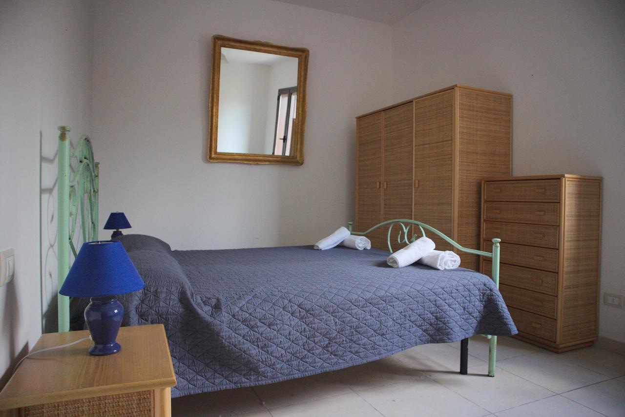 Rooms & Apartments La Spiaggia - غالّيبولي المظهر الخارجي الصورة