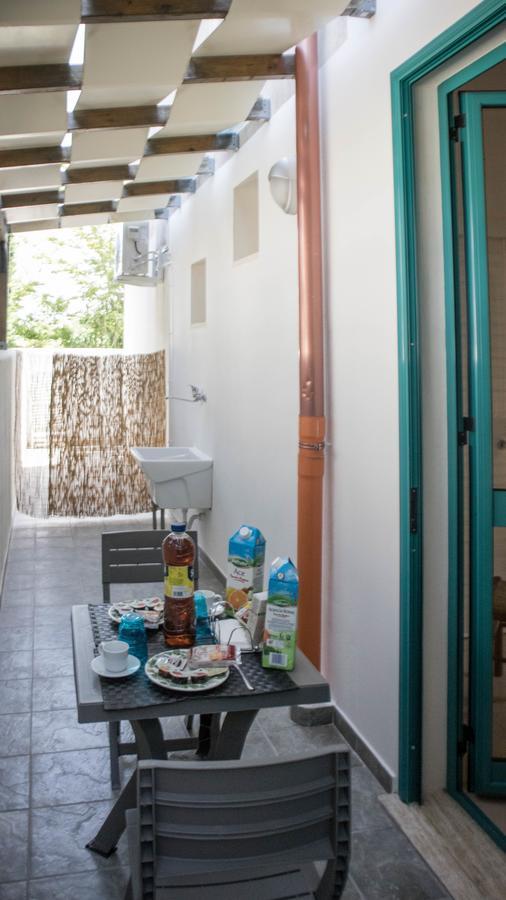 Rooms & Apartments La Spiaggia - غالّيبولي المظهر الخارجي الصورة